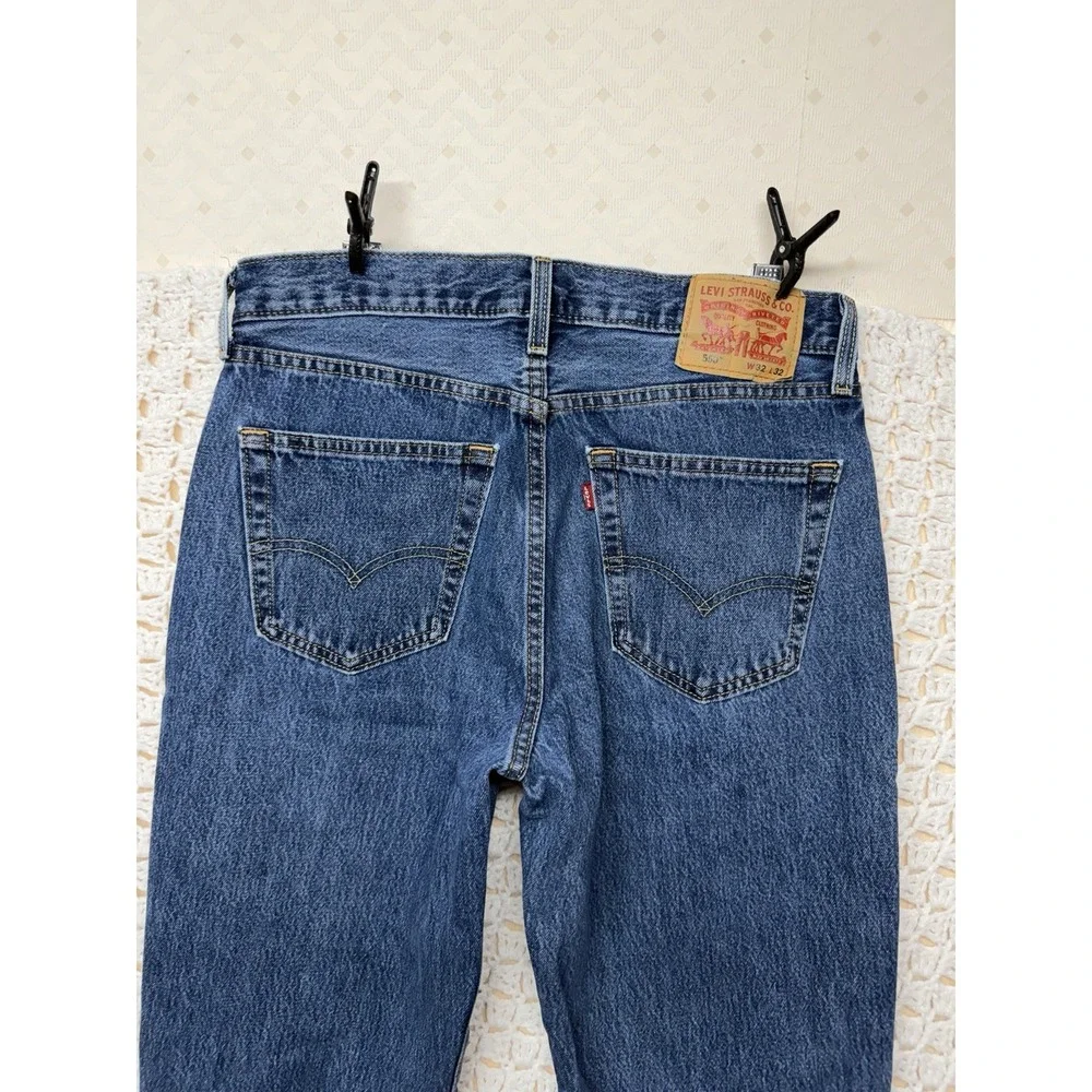 Levis please check